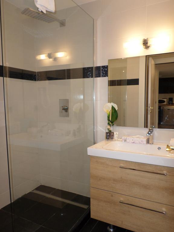 Apartment - Promenade Des Anglais Nice Room photo