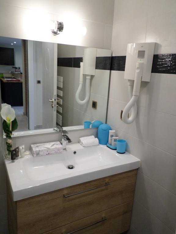 Apartment - Promenade Des Anglais Nice Room photo
